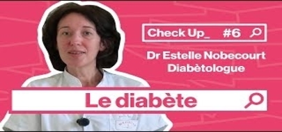 La diabétologue Estelle Nobecourt-Dupuy sur fond rose.